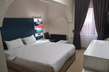 هتل آتنا لایف